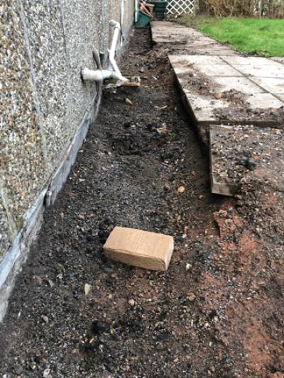 Inadequate footings left by Rollinson