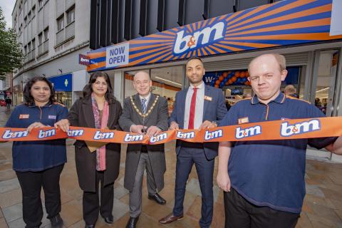 City Residents Land Jobs As Deputy Mayor Opens Store | City Of ...